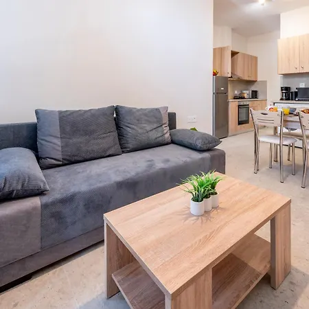 2 Bedroom Koshomes1 Apartamento