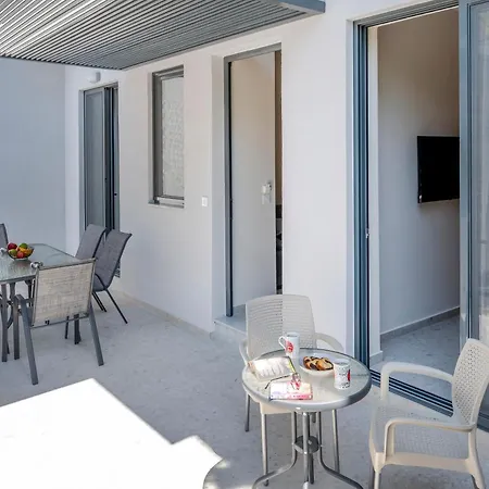 Apartamento 2 Bedroom Koshomes1